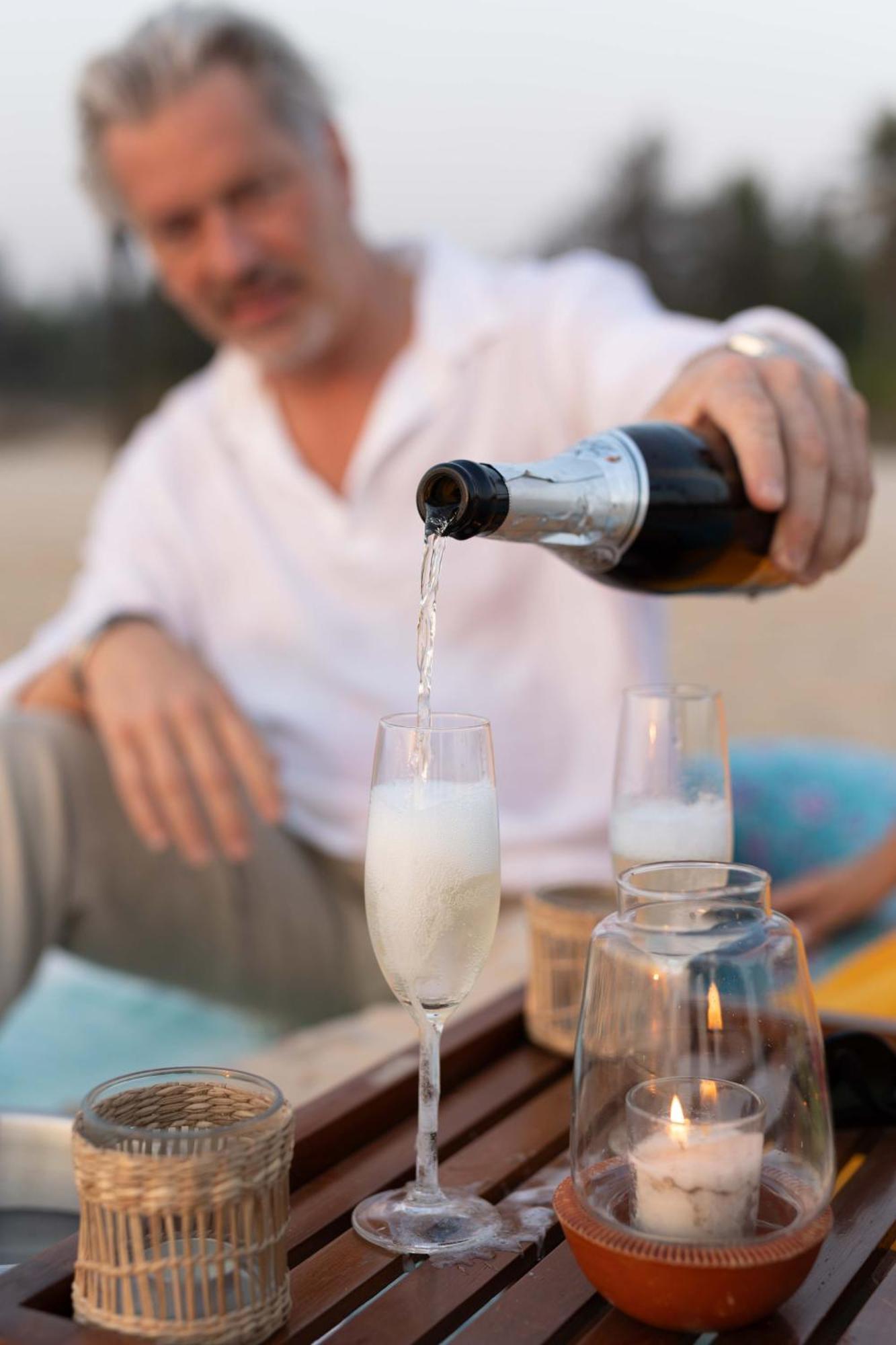Chalet Fiesta - Beachfront Getaway *