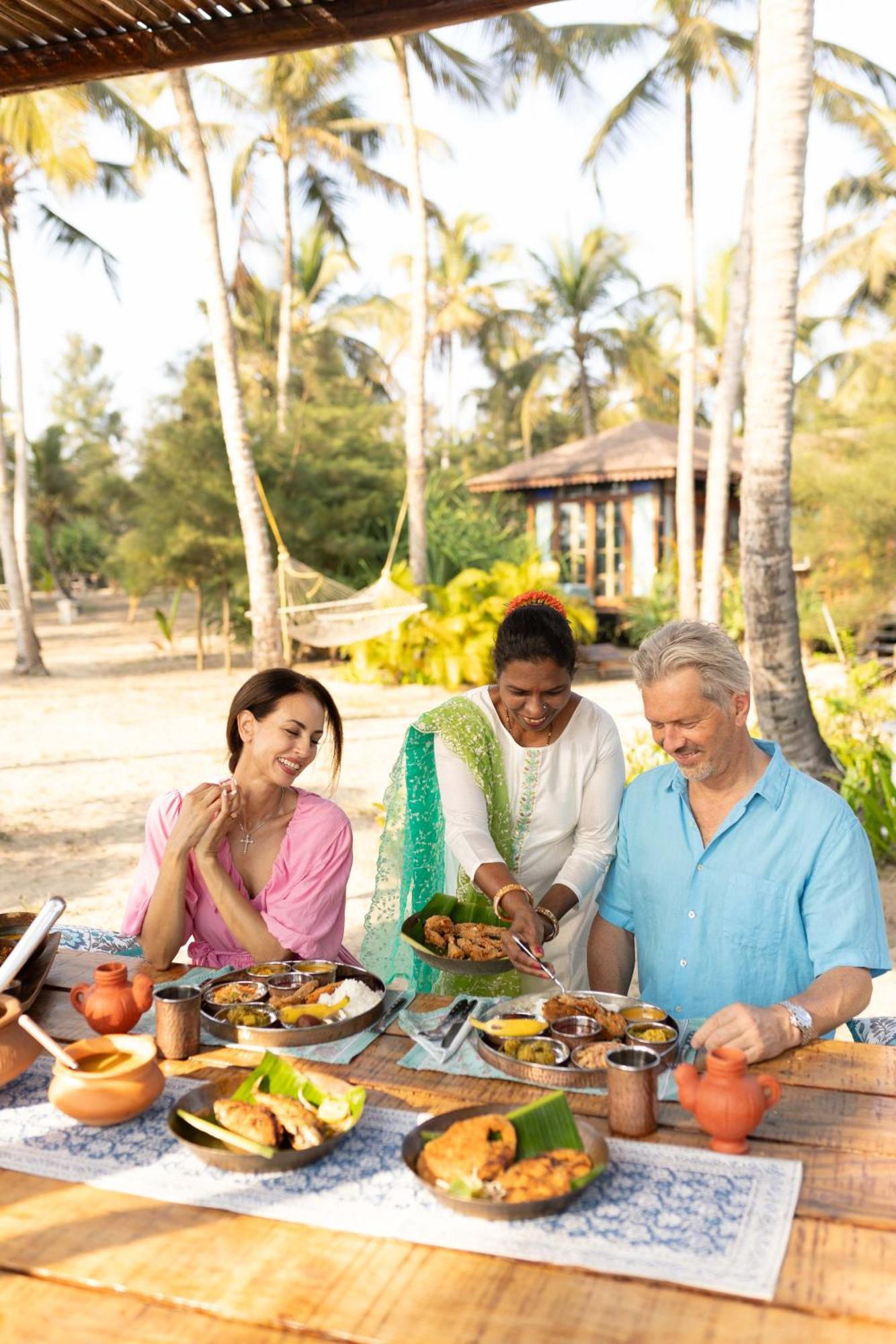 Chalet Fiesta - Beachfront Getaway *
