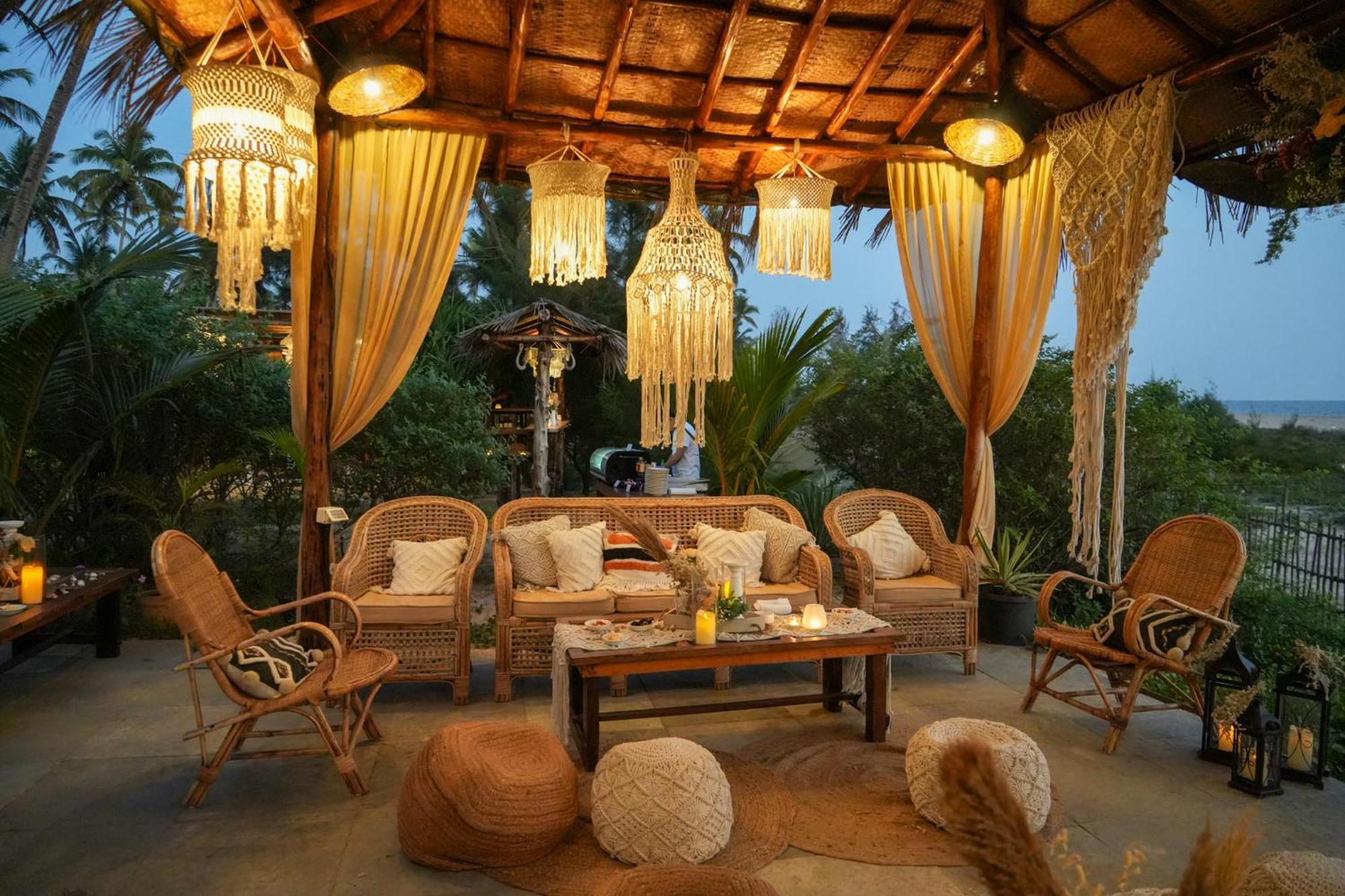 Fiesta - Beachfront Getaway